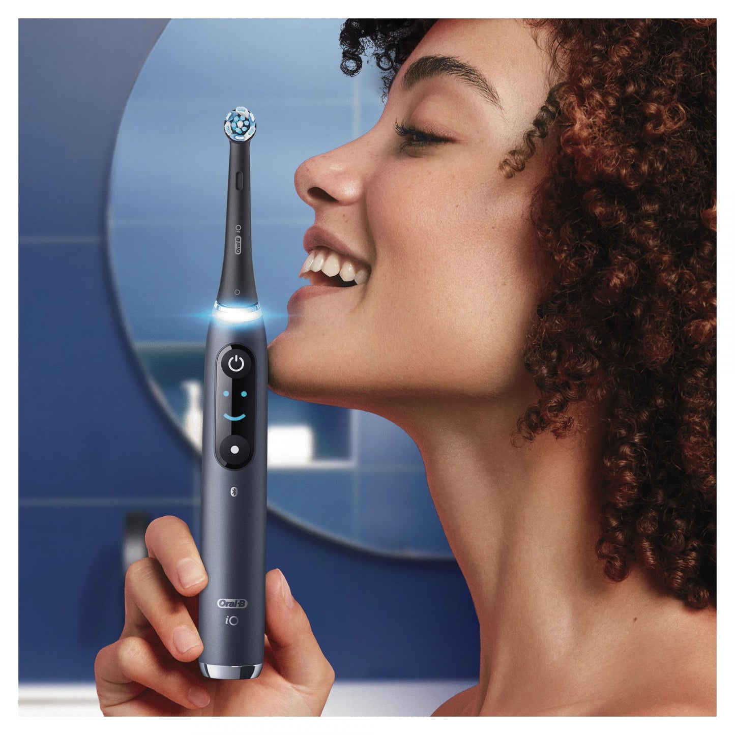 Oral-B iO 9S Electric Toothbrush Black, 2 Heads, 1 Travel Case + Oral-B Pro-Expert Advanced Extra Whitening Toothpaste (24 Hour Prevention)